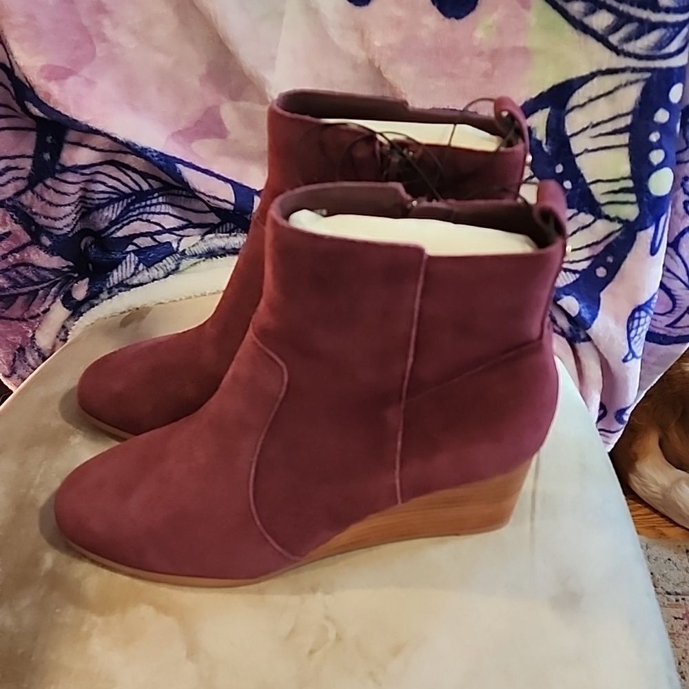 Women's Violet&Red heeled boots Jay Jay 8.5 NWOT